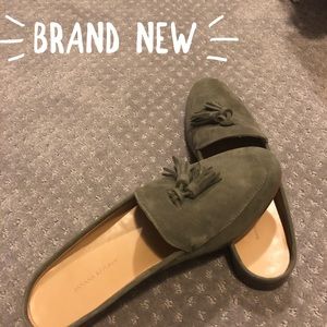 Brand New Banana Republic Slides